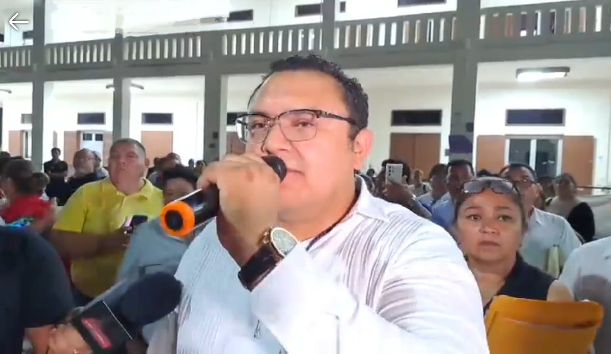 Javier Méndez, vocero de la disidencia sindical del snte