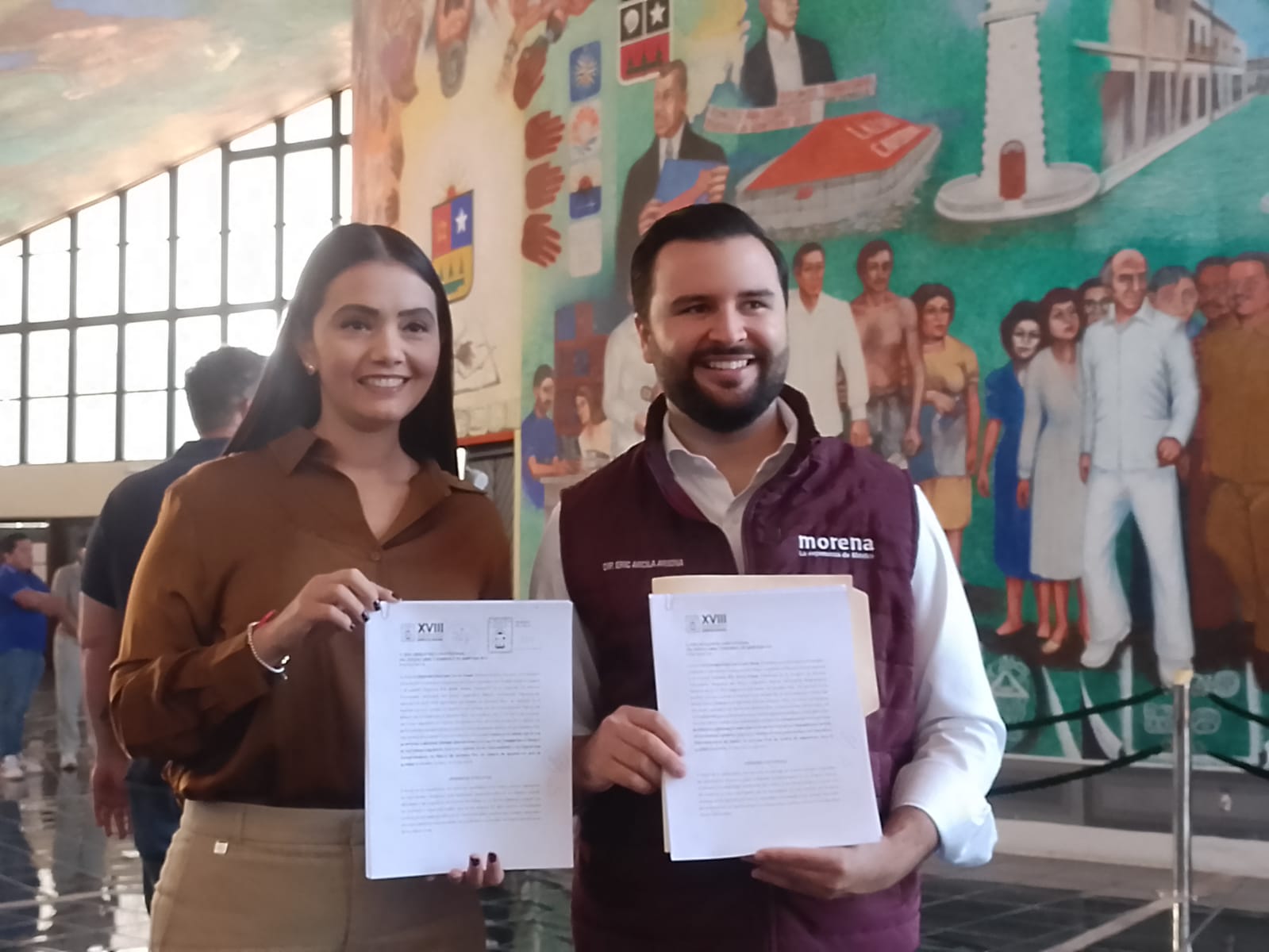 El Dip.erick arcila y la Dip. Mary José presentan iniciativa