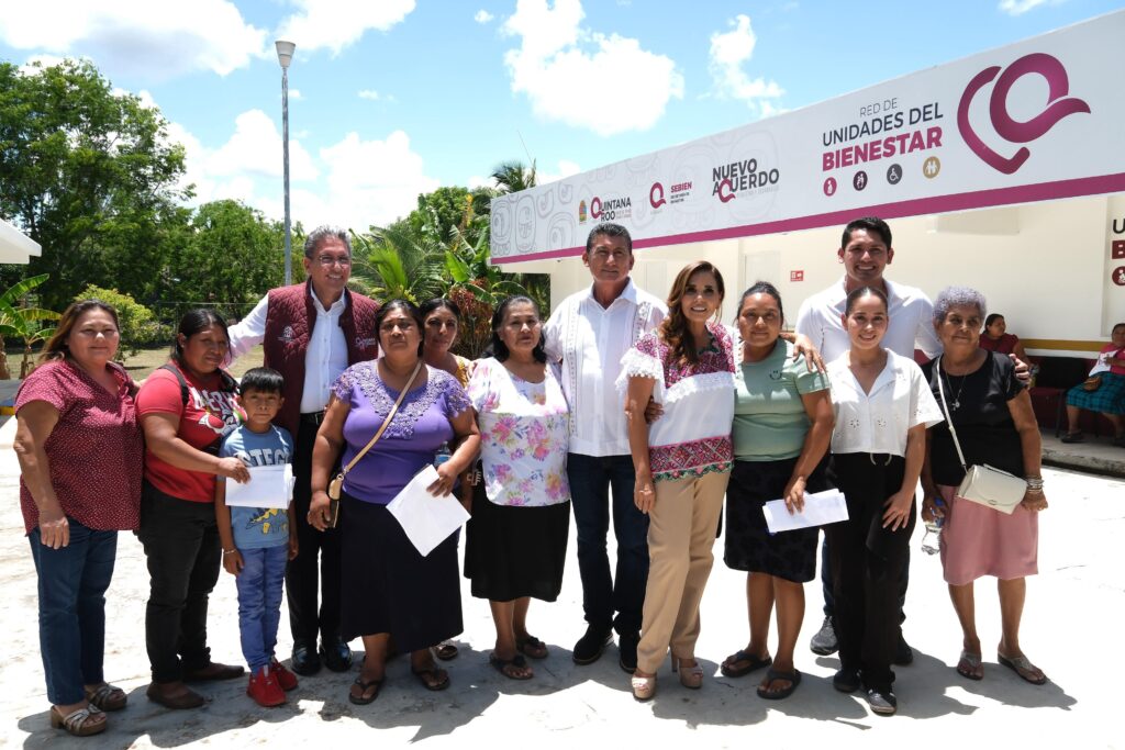 Mara Lezama en la reinauguración de la unidad del bienestar en Bacalar