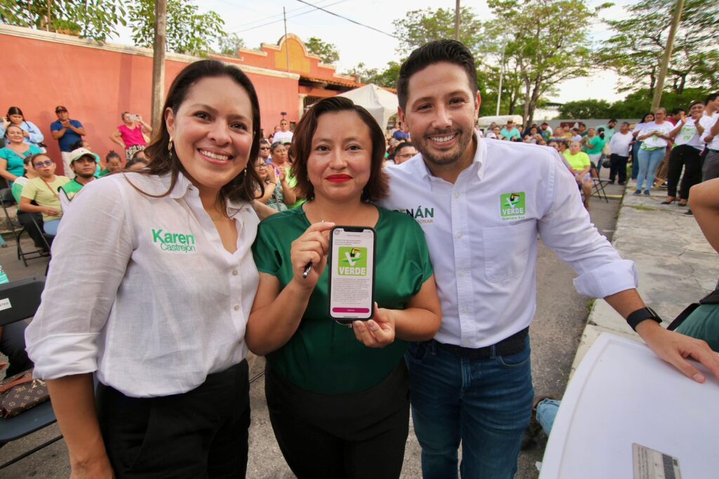 Dirigentes del partido verde nacional Karen Castrejón y el líder estatal Renán Sánchez Tajonar 