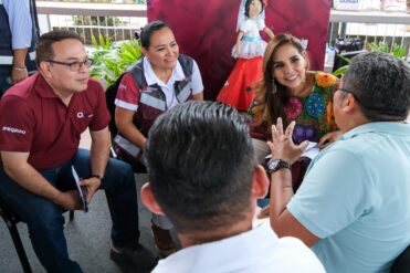 Gobierno de Quintana Roo acerca servicios y soluciones a la población en “La Voz del Pueblo»