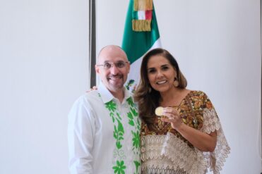 Mara Lezama recibe el “Galardón México muy mexicano” por su compromiso con la identidad nacional