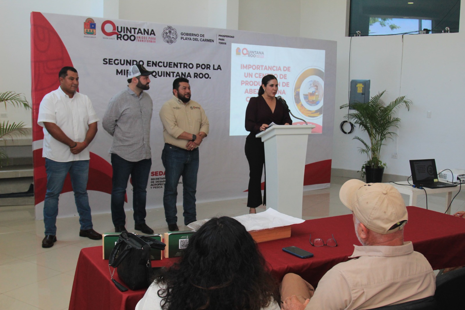 2do Encuentro por la miel en playa del carmen