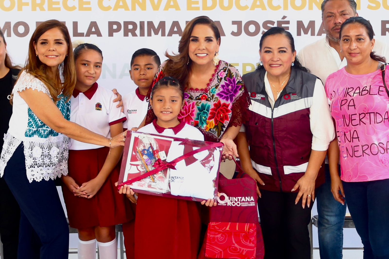 Mara entrega apoyos sociales