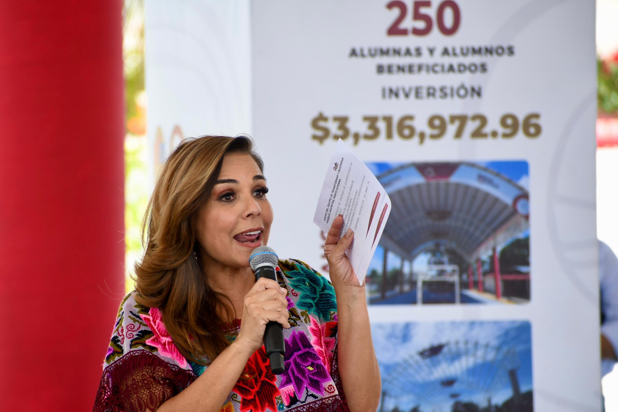 Mara entrega domo escuela