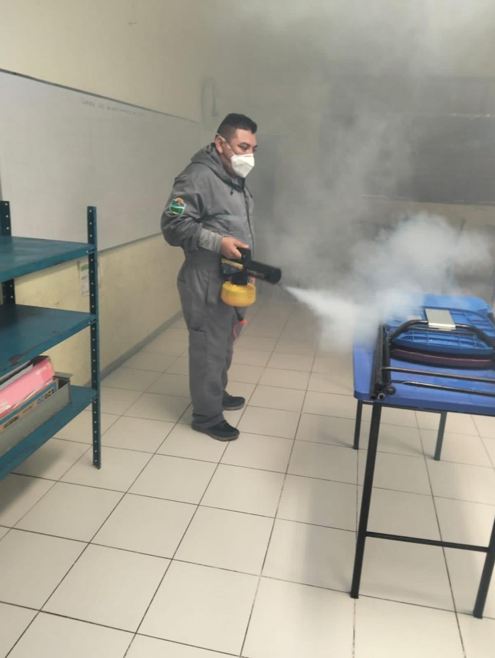 SEQ, atiende escuela en tulum