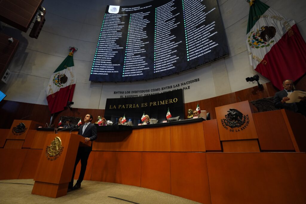 El senador Eugenio “Gino” Segura, respaldó en tribuna la política económica de la presidenta Claudia Sheinbaum,
