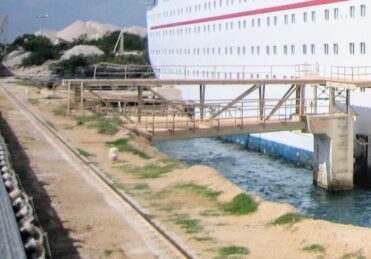 Analiza Sheinbaum la compra del puerto Punta Venado, Quintana Roo