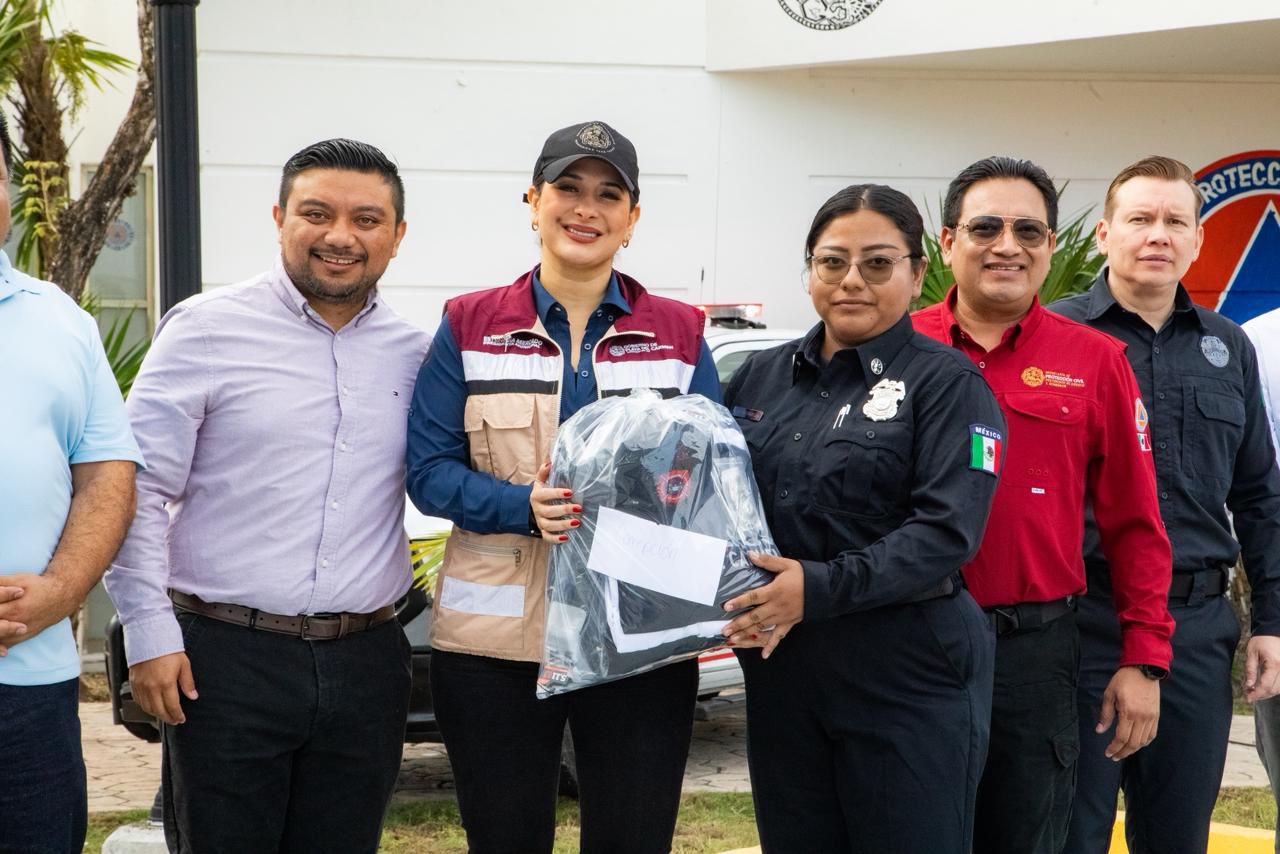 Aumento salarial a bomberos