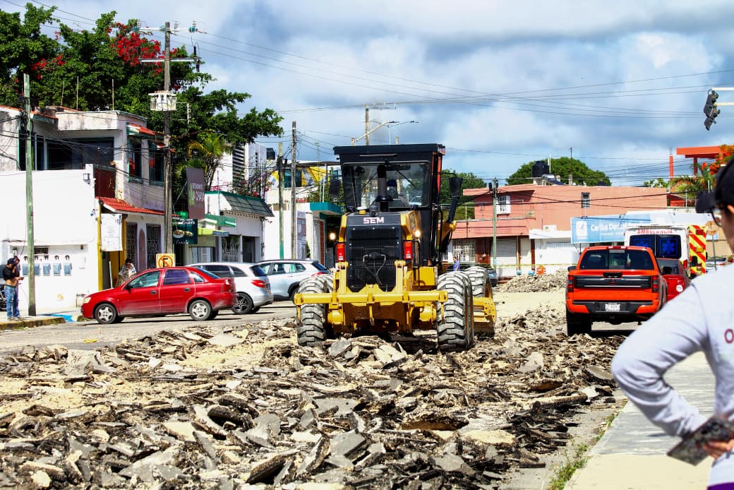 Reahbilitan Calle en chetumal