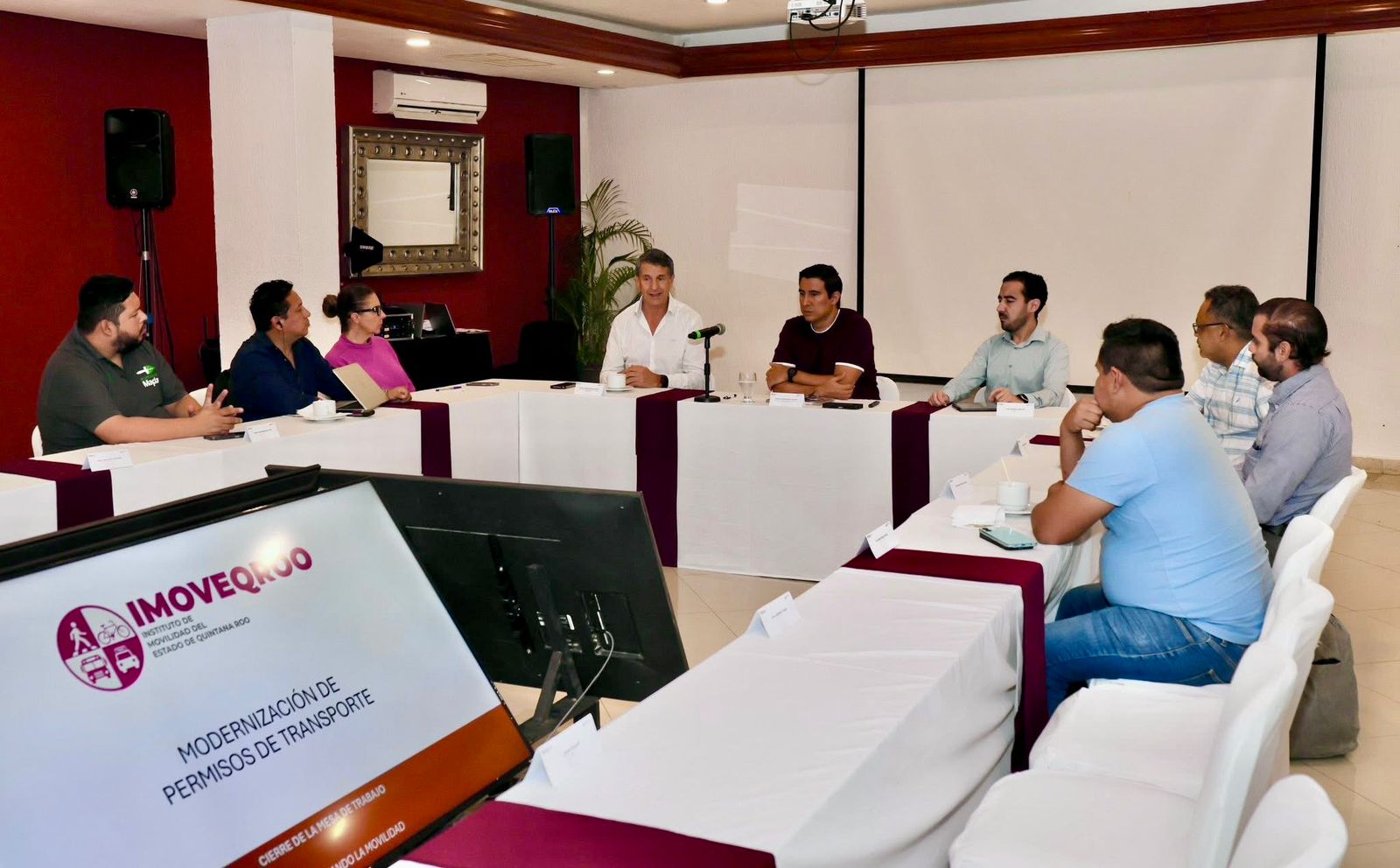 Trabajan IMOVEQROO simplificación y homologación de permisos de transporte