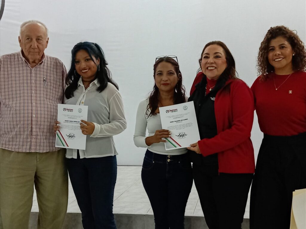 PRI toma protesta a su organo de mujerres 