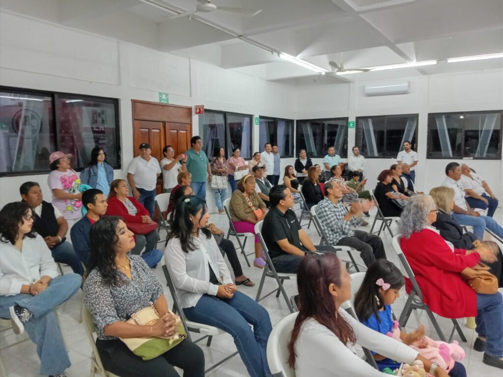 PRI toma protesta a su organo de mujerres 