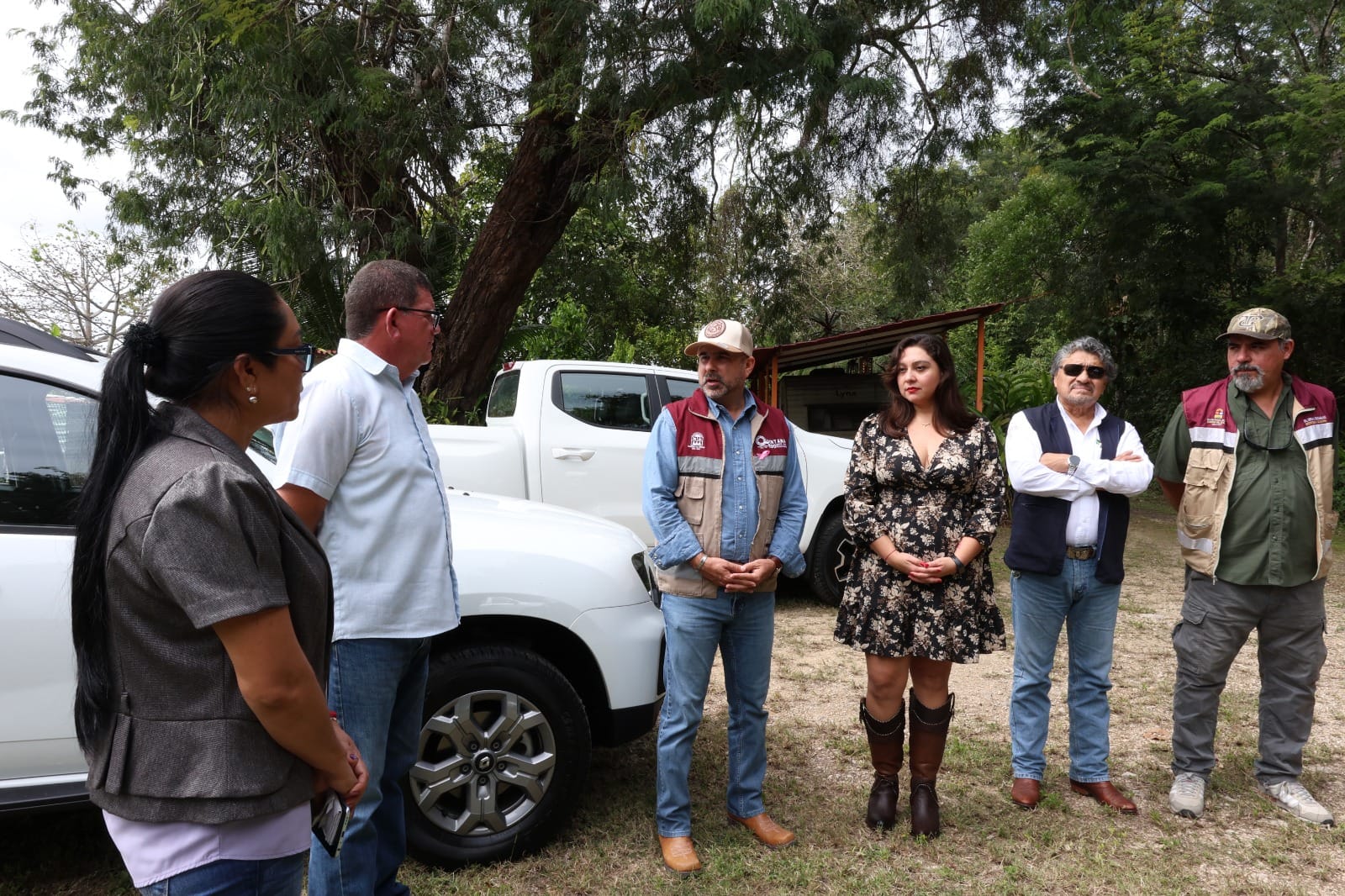 sedarpe entrega camionetas