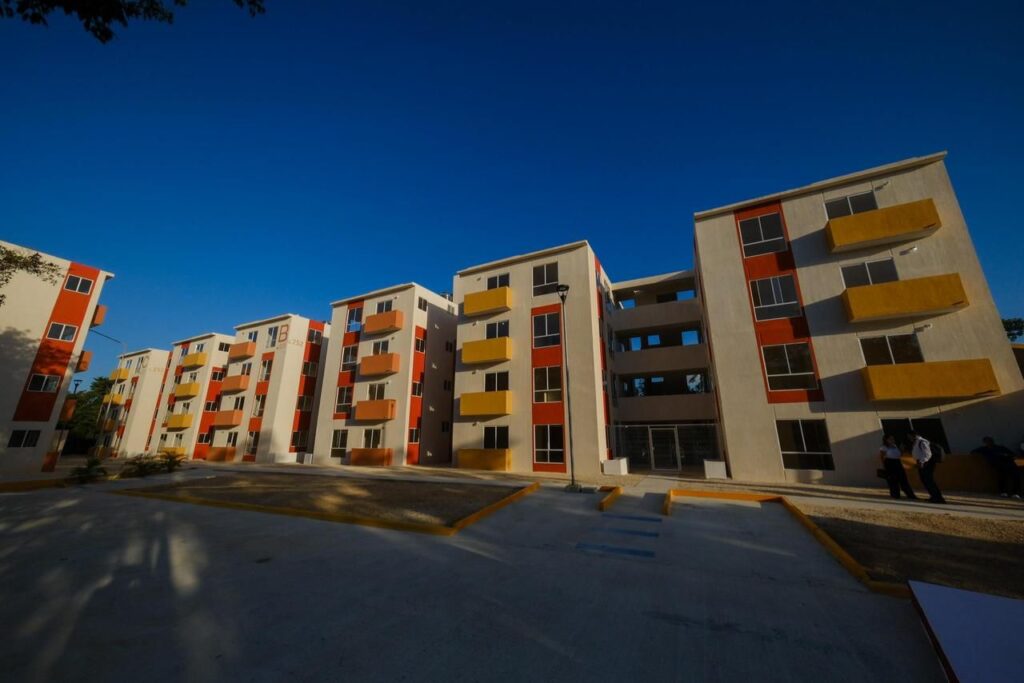 Entregan Viviendas en Quintana Roo
