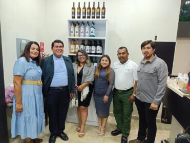 El tianguis municipal VIDA de frutos