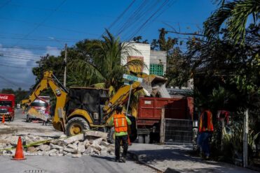 Rehabilitan calle Petén en la colonia Centenario para mejorar movilidad en Chetumal