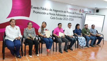Asignan plazas y horas a docentes para el ciclo 2025-2026 en Quintana Roo