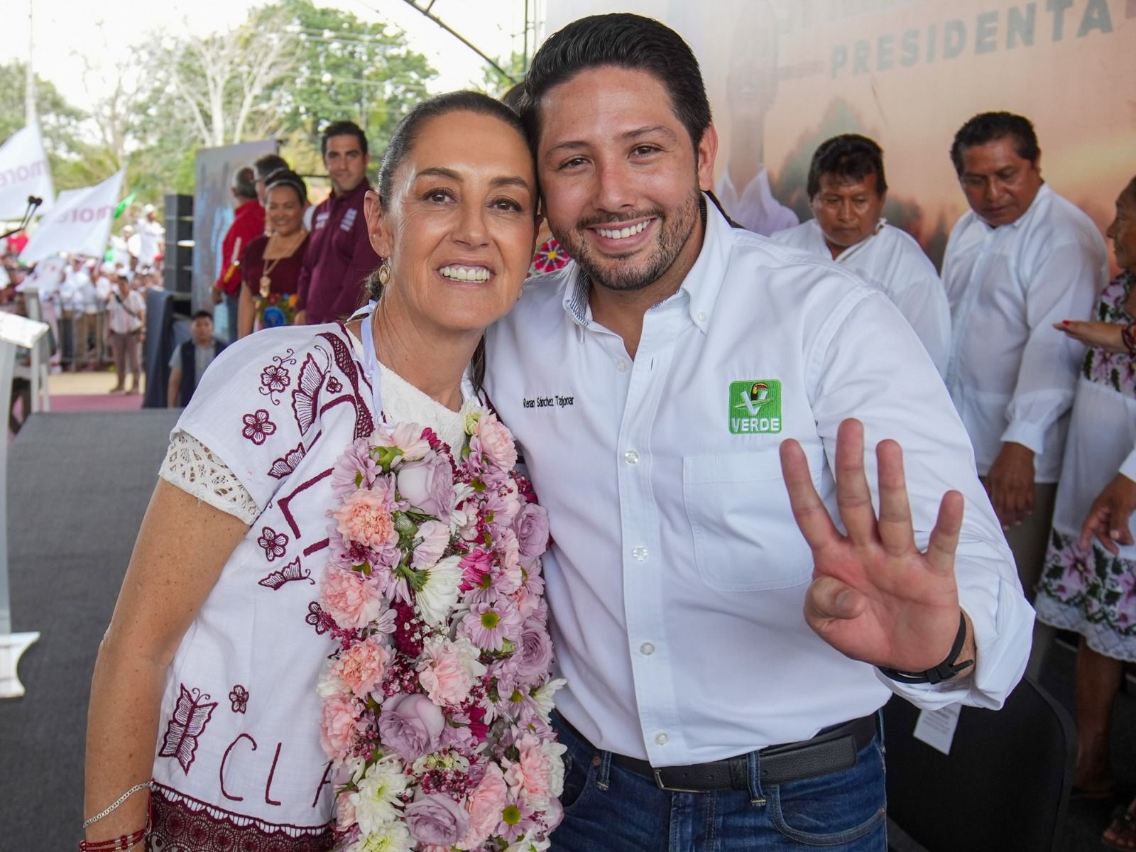 Caludia y Tajonar segundo aniversario