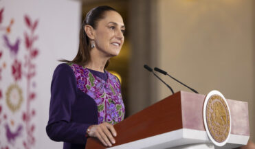 Sheinbaum propone limitar doble nacionalidad para gobernar