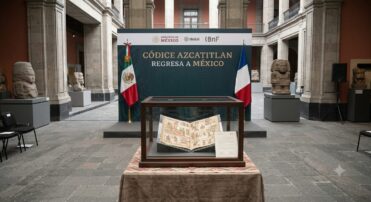 Códice Azcatitlan vuelve a México tras 186 años en Francia
