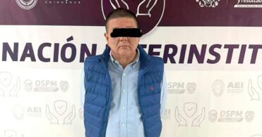 Vinculan a proceso a exfiscal de Chihuahua por traición a la patria